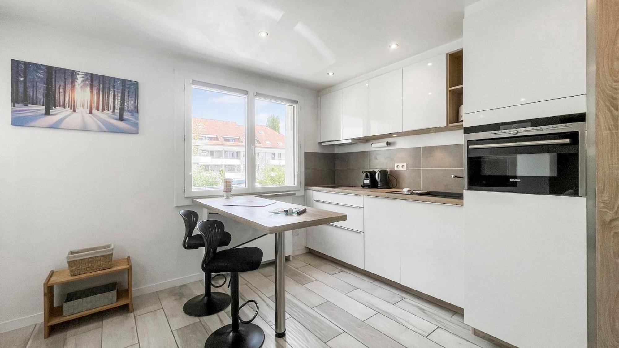 Apartment Homey Tidy - New / Proche Centre / Parking Gratuit / Entierement Equipe Annecy